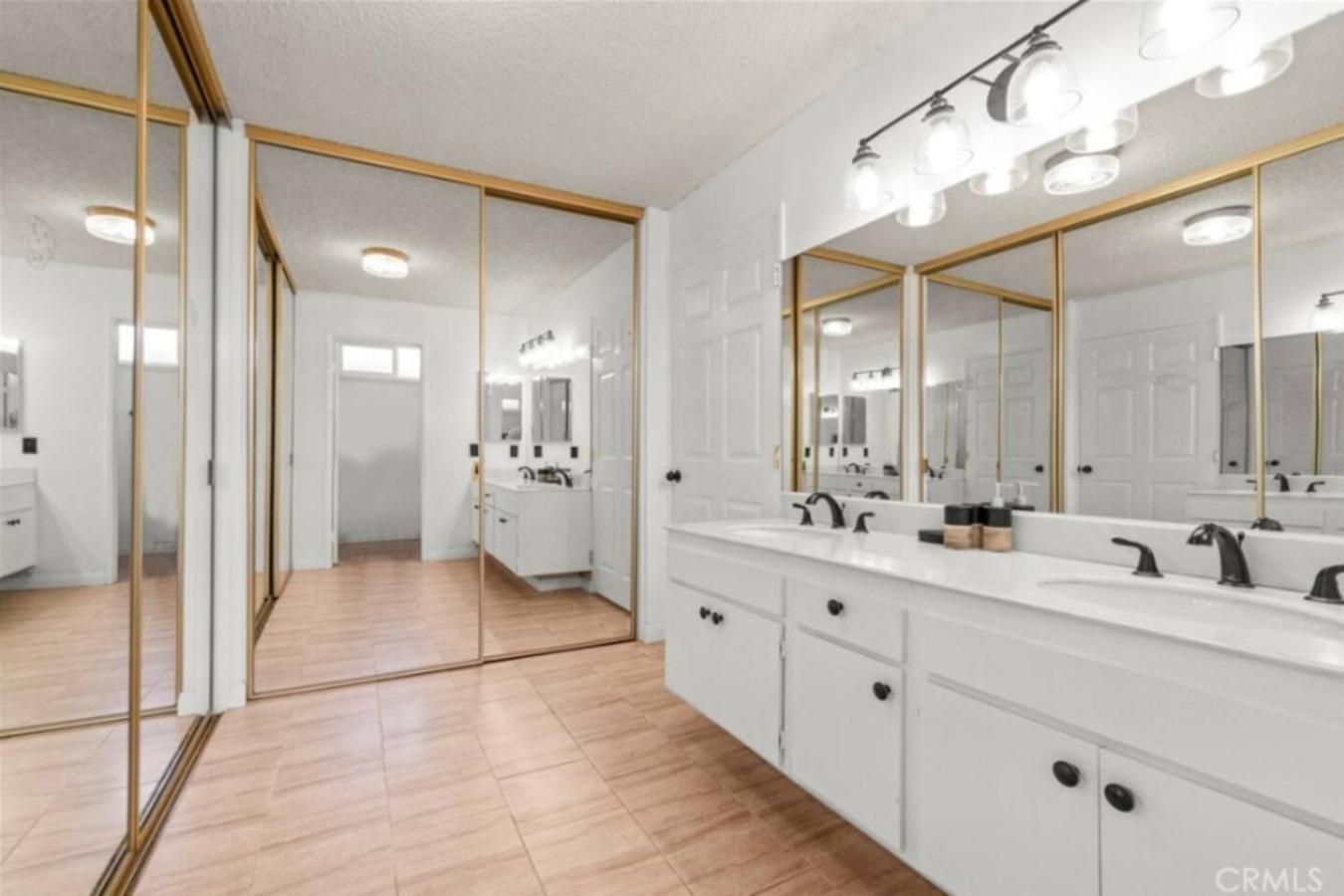 Covello Master With Balcony And Private Bath Vakantiehuis Los Angeles